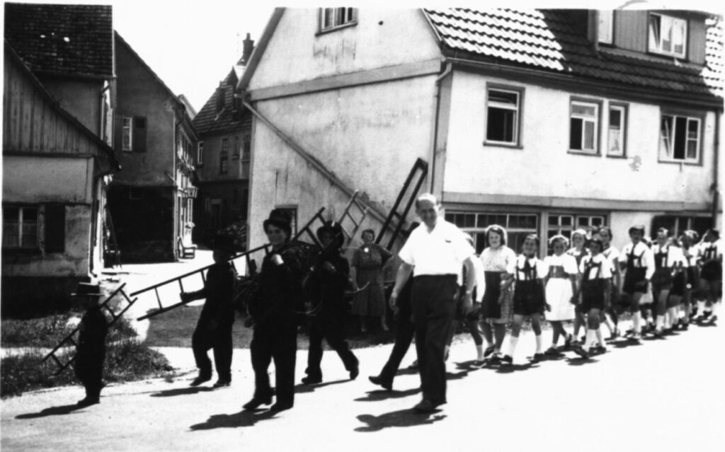 Gschwend - Schlechtbacher Strasse - Hausnummer 1 - 195600000